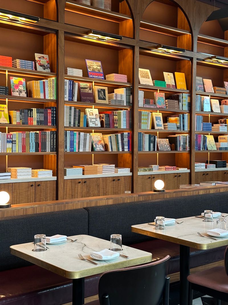 A Dining Room That Reads Like A Library