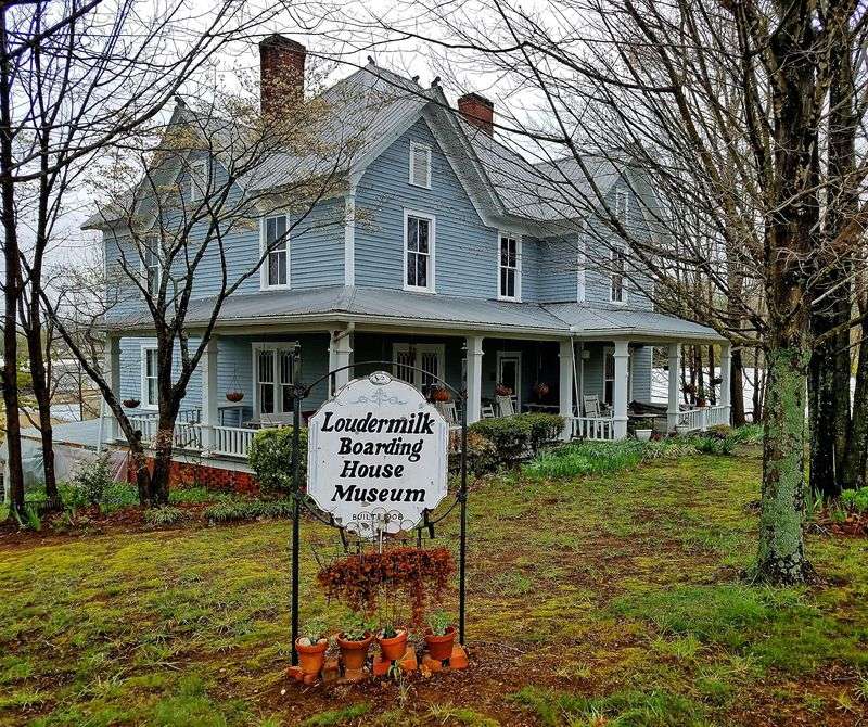 A 1908 House That Refused To Disappear