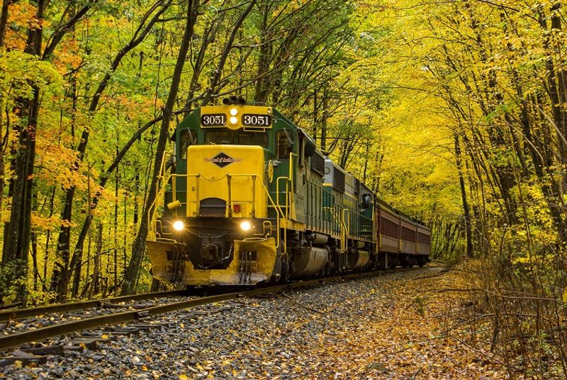 A Train Ride Through The Lehigh Gorge