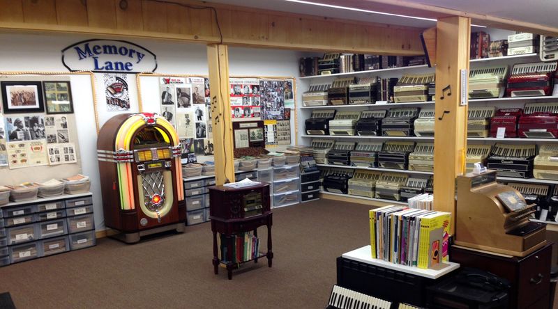 Most People Have No Idea This Charming Accordion Museum Exists In Connecticut - Decor Hint The Story Behind A Rare Musical Collection