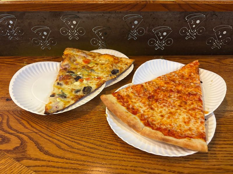 PIE.ZAA Serves Giant 28-Inch Pies Late Into The Night