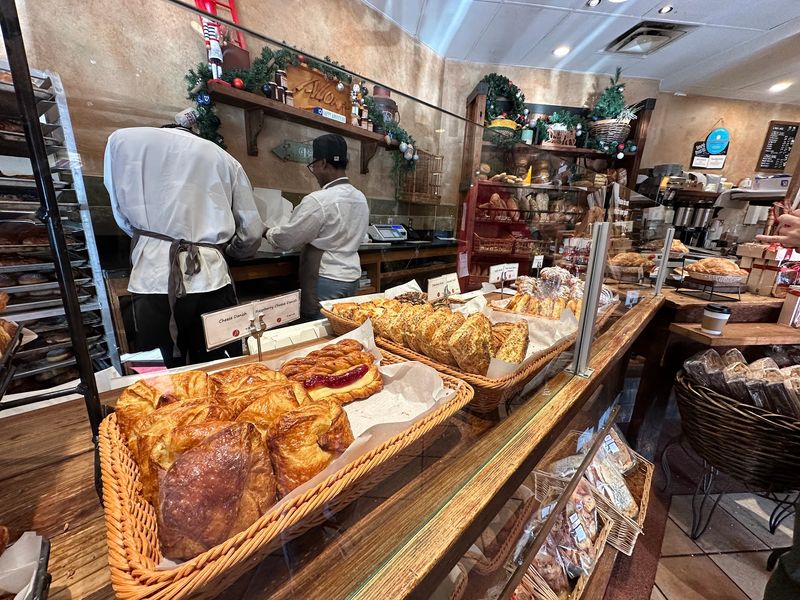 12 Best Jewish-Style Delis In Georgia Worth Visiting - Decor Hint Alon's Bakery And Market, Atlanta