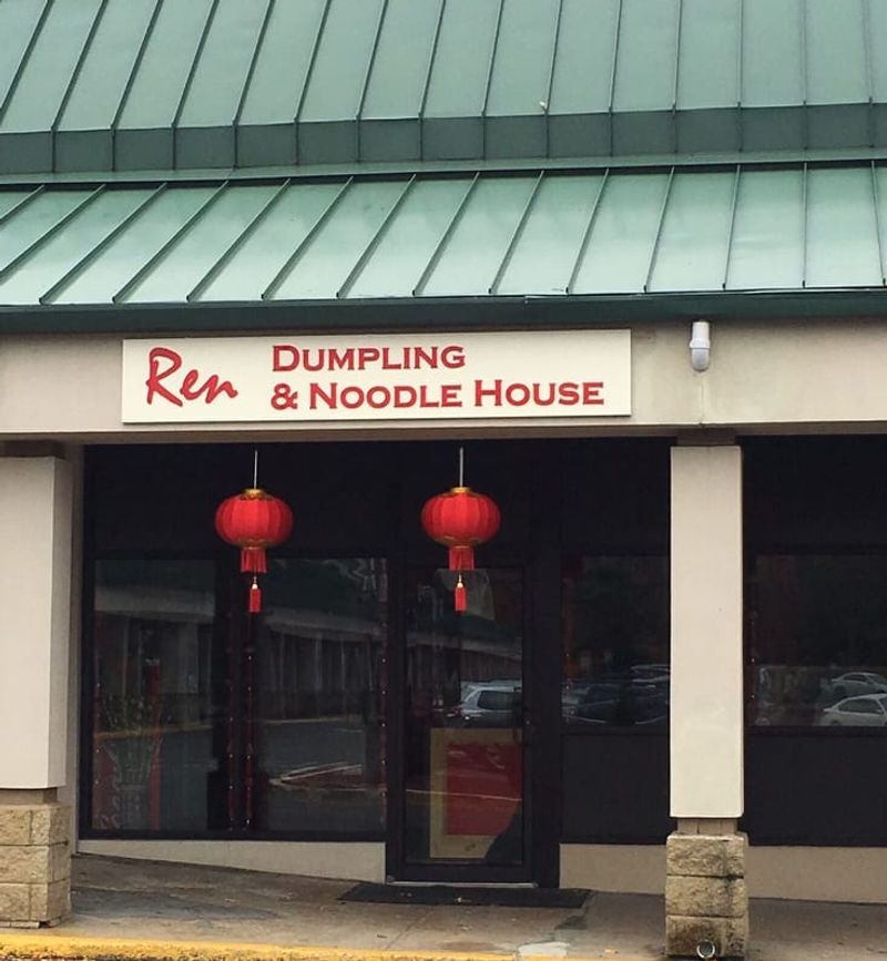Ren Dumpling & Noodle House, Wilton