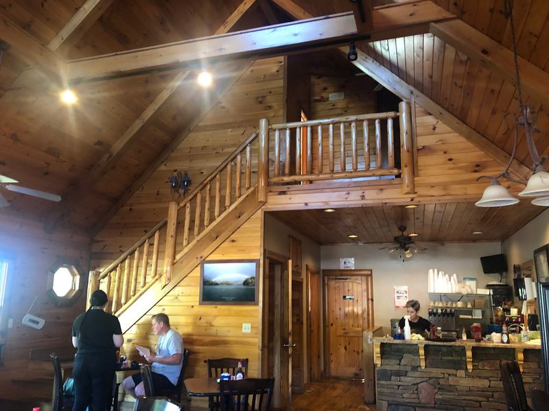 Pete's Place, Blue Ridge