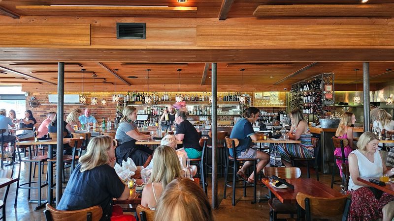 One Of North Carolina’s Most Influential Restaurants Is Closing And Locals Can’t Believe It - Decor Hint Take In The Casual Dining Room One Last Time