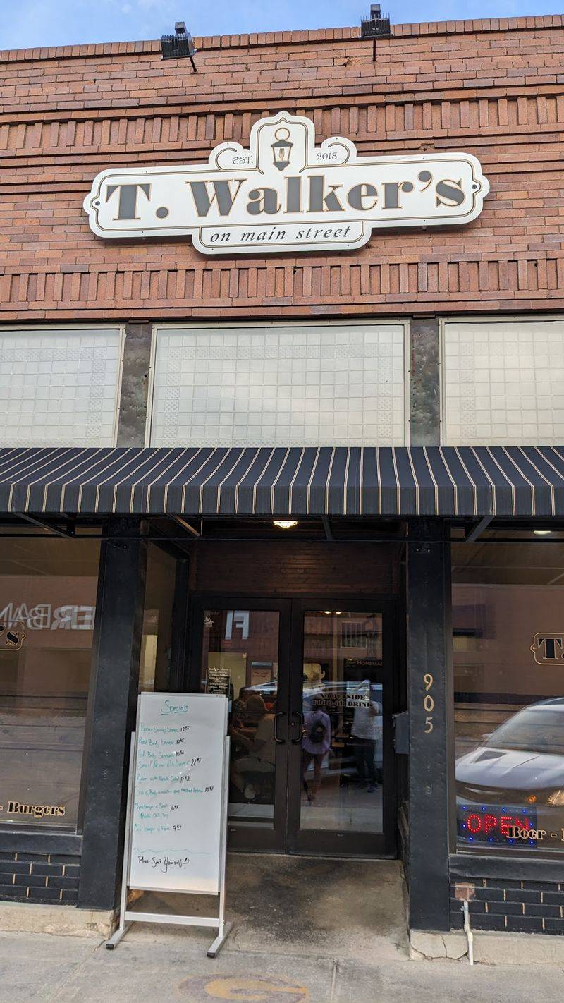 T. Walker's On Main Street, Gothenburg