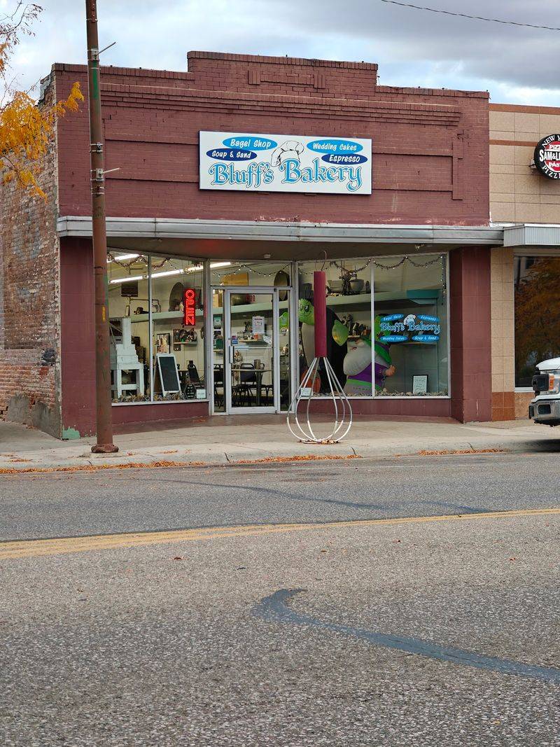 Bluffs Bakery, Scottsbluff