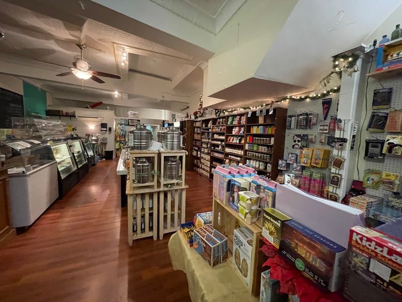 This Connecticut Store Still Has Penny Candy And Plenty Of Old-Fashioned Nostalgia - Decor Hint Seasonal Finds Changing Throughout The Year