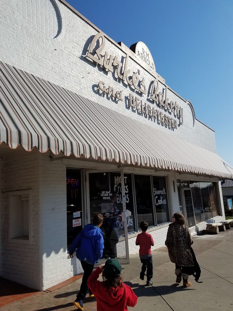Burke's Bakery & Delicatessen