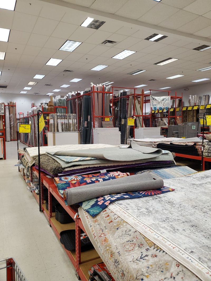 This North Carolina Bargain Store Sells Name-Brand Finds For Up To 70% Less - Decor Hint You Can Find Name-Brand Products Without Paying Full Retail