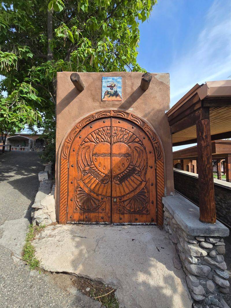Adobe Walls, Carved Saints