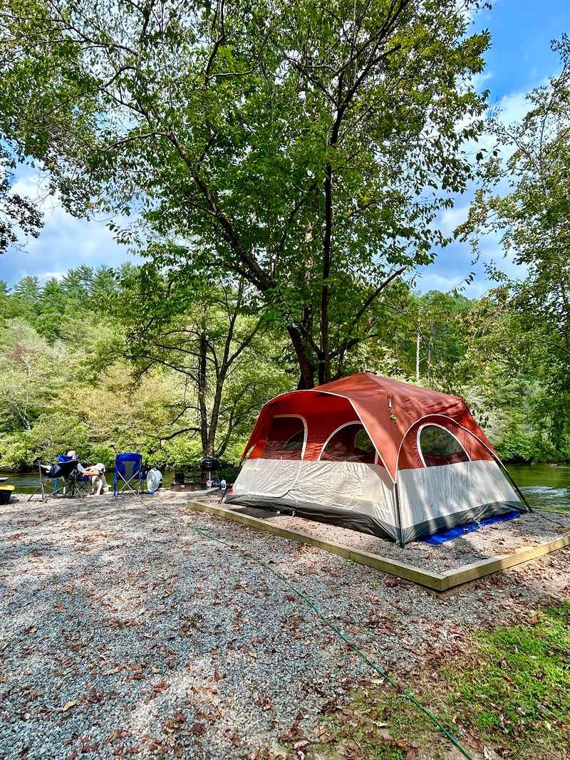This Georgia Campground Sits Along The Toccoa River With Tubing, Camping, And Mountain Views - Decor Hint A Stay That Feels Easy From Start To Finish