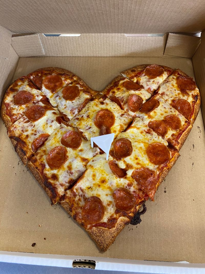 MIKE'S PIZZA, Hastings