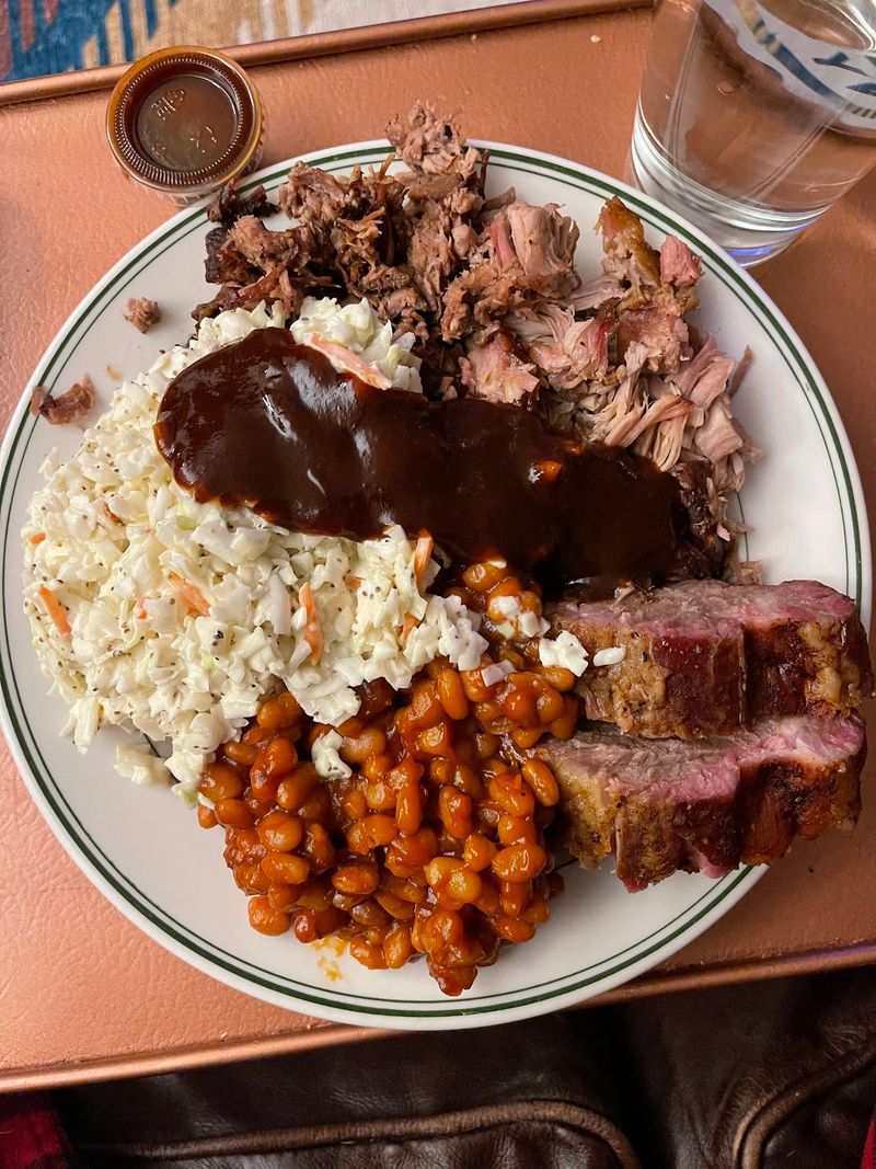 8 Nebraska Barbecue Spots Serving Up Serious Slow-Smoked Flavor - Decor Hint Hartland Bar-B-Que, Omaha