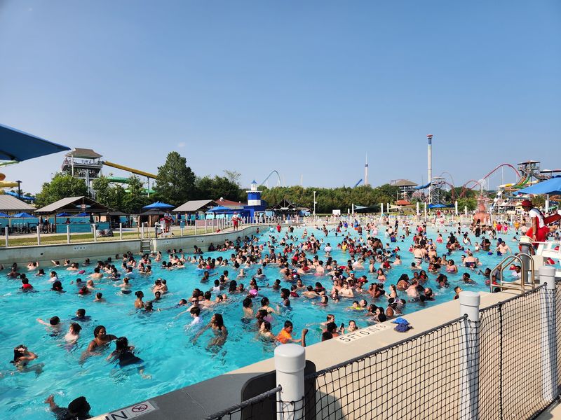 Carolina Harbor At Carowinds