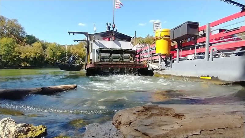 This Free Kentucky Ferry Has Been Crossing The River For More Than 200 Years - Decor Hint Checking Hours And River Levels Before You Go