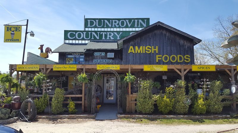 These 9 North Carolina Amish Markets And Country Stores Make Homemade Food Worth The Road Trip In 2026 - Decor Hint Dunrovin Country Store
