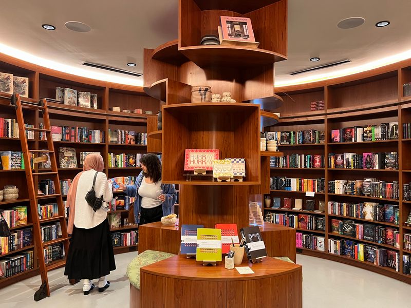 Bird's Bookstore, Dallas