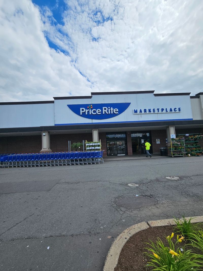 A Grocery Store That Proves Saving Money Does Not Mean Sacrificing Quality