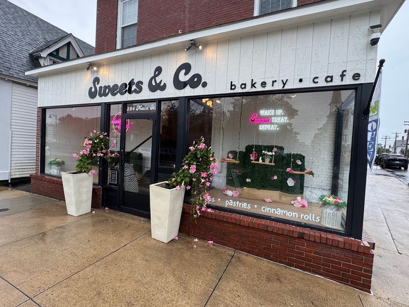 Sweets & Co.