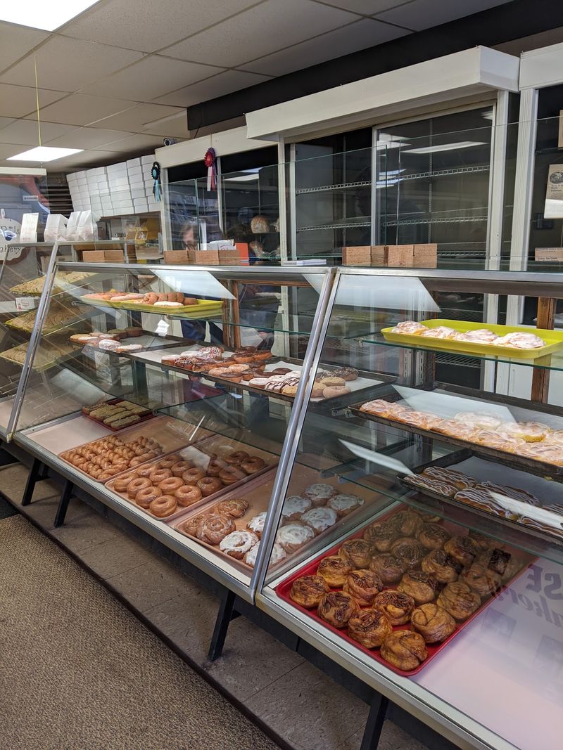 Sunrise Bakery, Beatrice