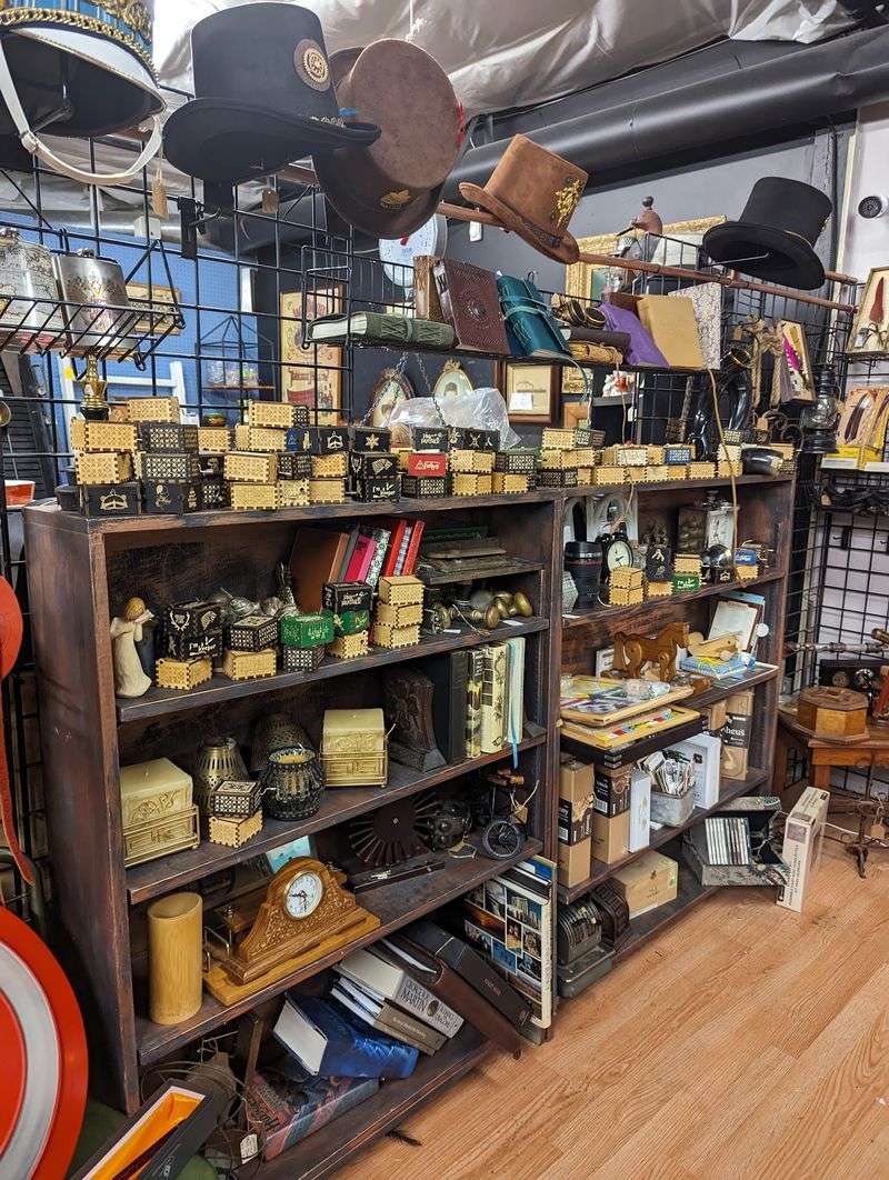 Virginia Beach Antique Mall, Virginia Beach