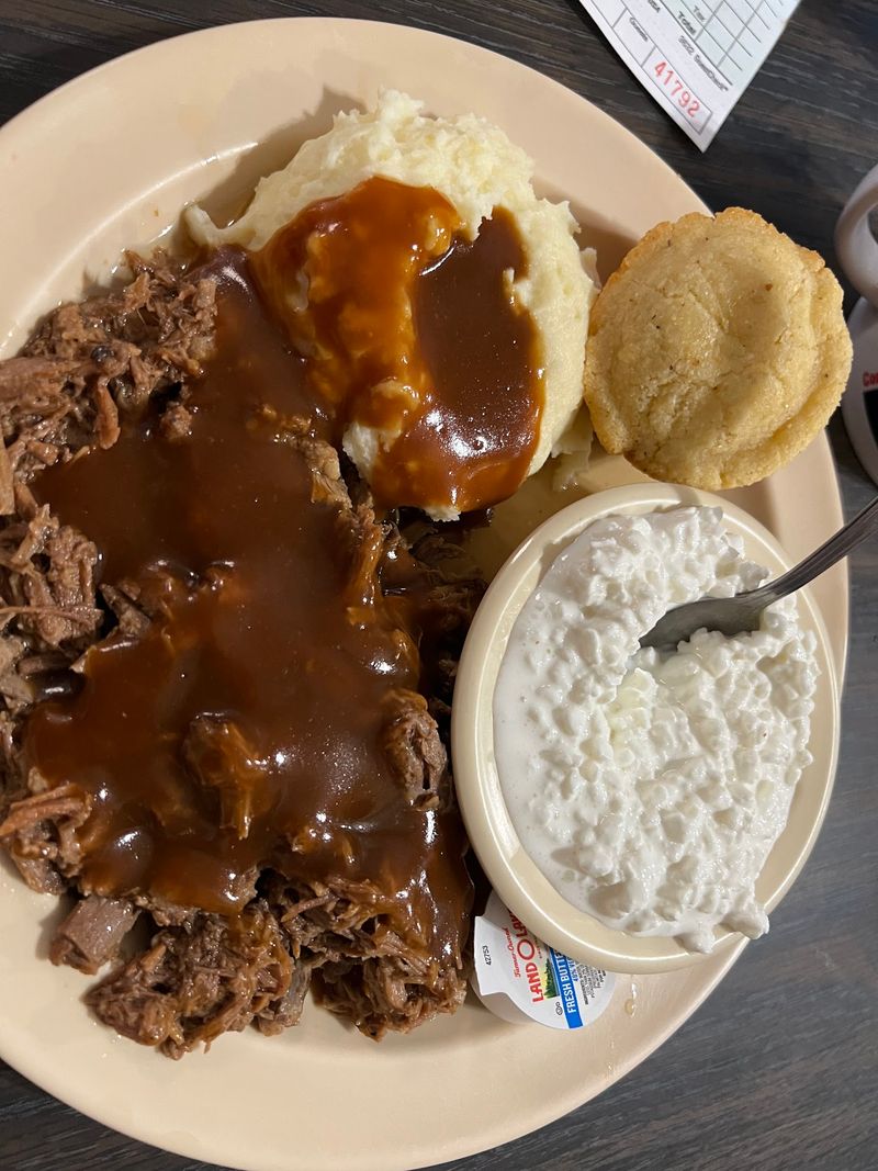 10 Essential Restaurants In Owensboro, Kentucky Worth The Trip In 2026 - Decor Hint Deloris's Cafe