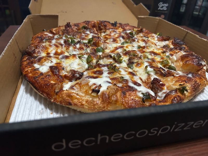 Decheco's Pizzeria, Akron