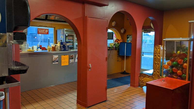 This Tiny Idaho Restaurant Serves Flavorful Pork Dishes And Classic Mexican Favorites - Decor Hint Order A Few Tacos And Build Your Own Little Feast