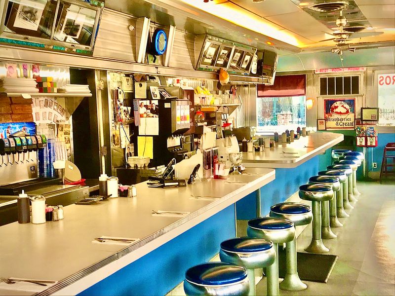 Main Street Diner, Plainville