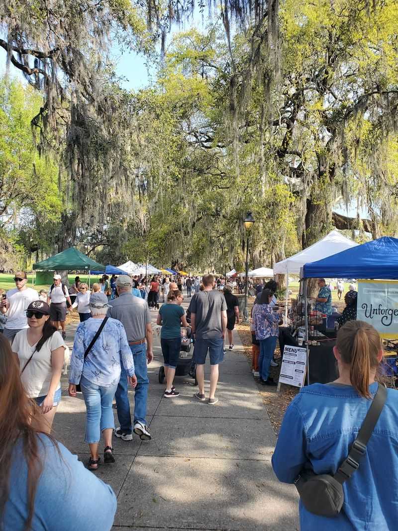 Forsyth Farmers' Market 