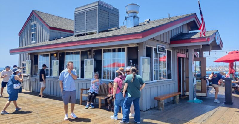 These 10 Central California Seafood Shacks Serve Coastal Meals Worth Going Out Of Your Way For In 2026