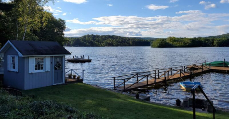 9 Affordable Connecticut Getaways For A Labor Day Weekend Without A Big Travel Budget