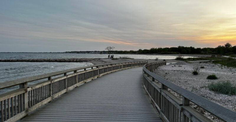 This 2-Mile Connecticut Trail Is Our August Pick For An Easy Scenic Hike