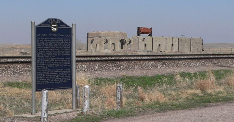 This Forgotten Nebraska Ghost Town Still Has Massive Ruins You Can See From The Road