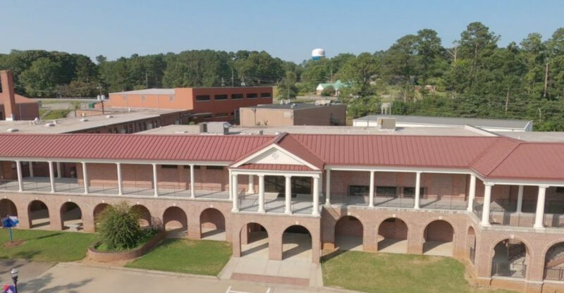 This Small Georgia Town Has A School So Strong It Outranks Thousands Of Others In America