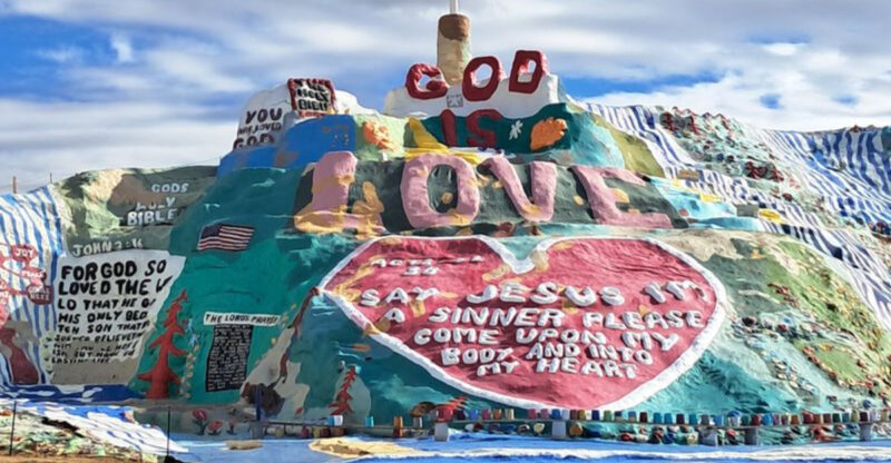 12 Wonderfully Weird Southern California Stops Worth Building A Day Trip Around
