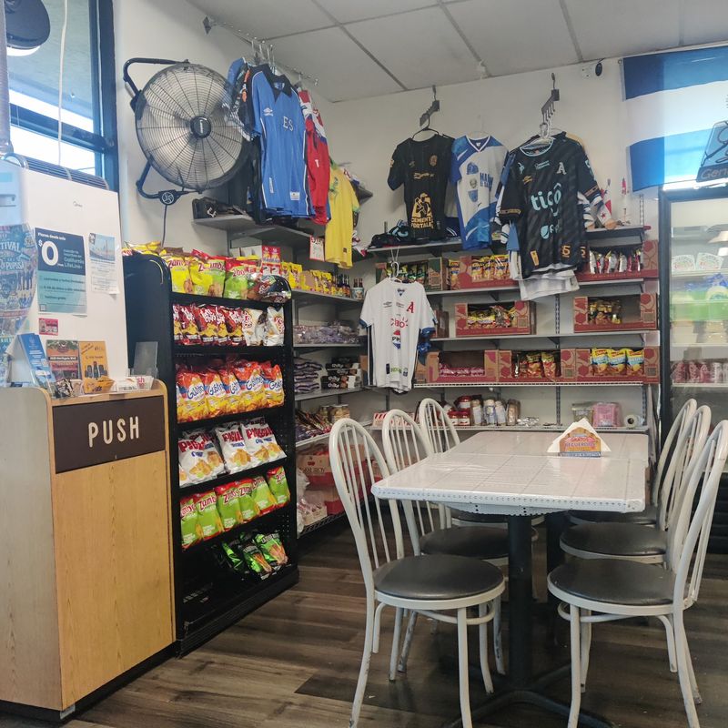 Pupusas Central, Salvadoran Griddle Classics On Northgate