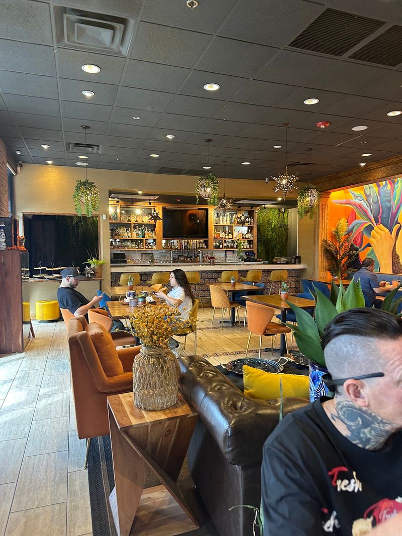El Pulgarcito Restaurant, Bakersfield