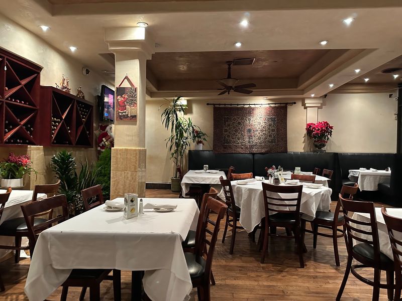 10 California Persian Restaurants Serving Stews You’ll Want Once The Nights Cool Down - Decor Hint Jino's Pars, Los Angeles
