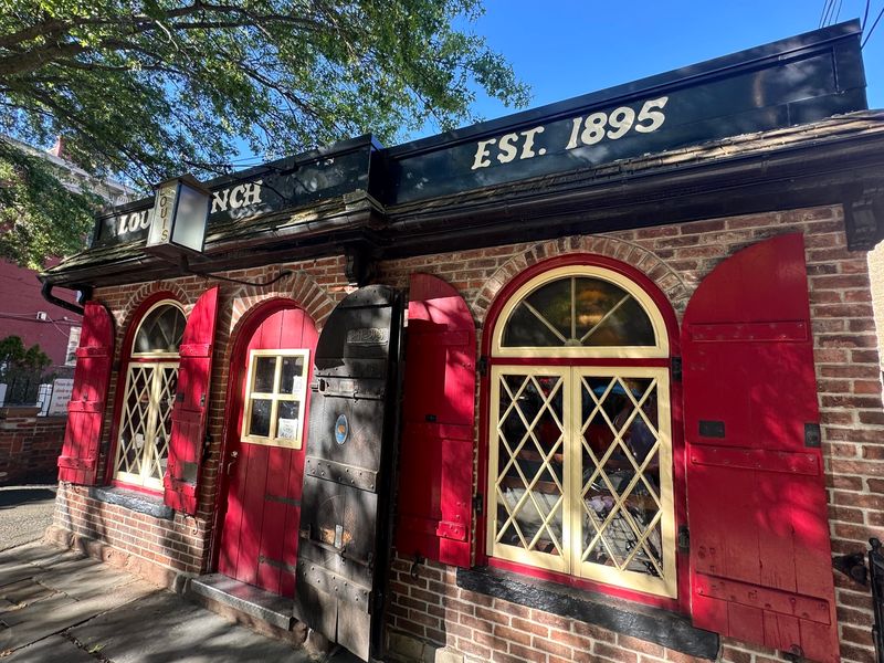 Louis' Lunch, New Haven