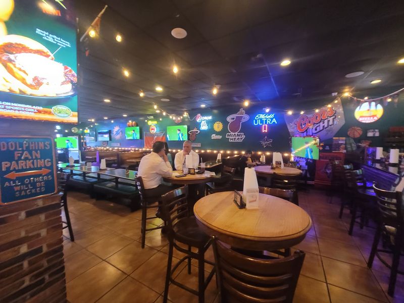Sports Grill, Miami