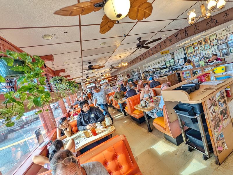 Ken's House Of Pancakes, Hilo