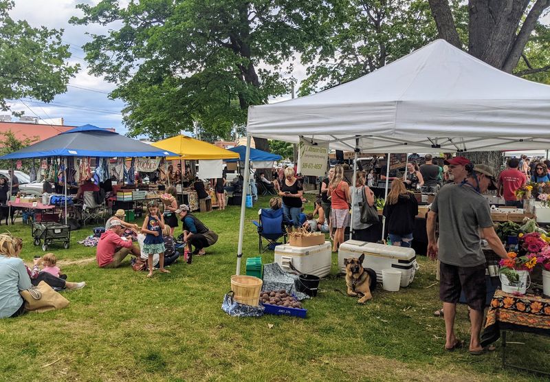 10 Idaho Farmers Markets Brimming With Homemade Foods And Happy Crowds - Decor Hint Farmers' Market At Sandpoint