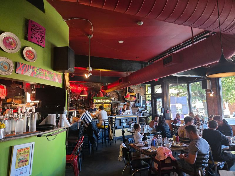 Julian's, Providence