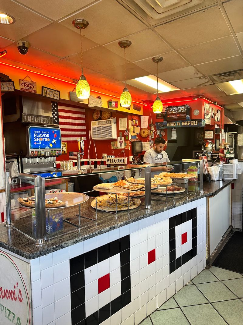 Gianni's Pizza