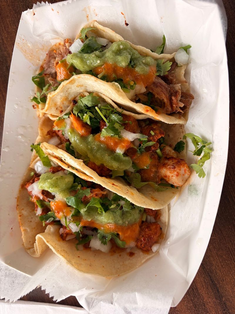Taqueria Oyameles