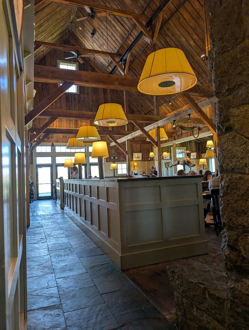 Gibbet Hill Grill, Groton