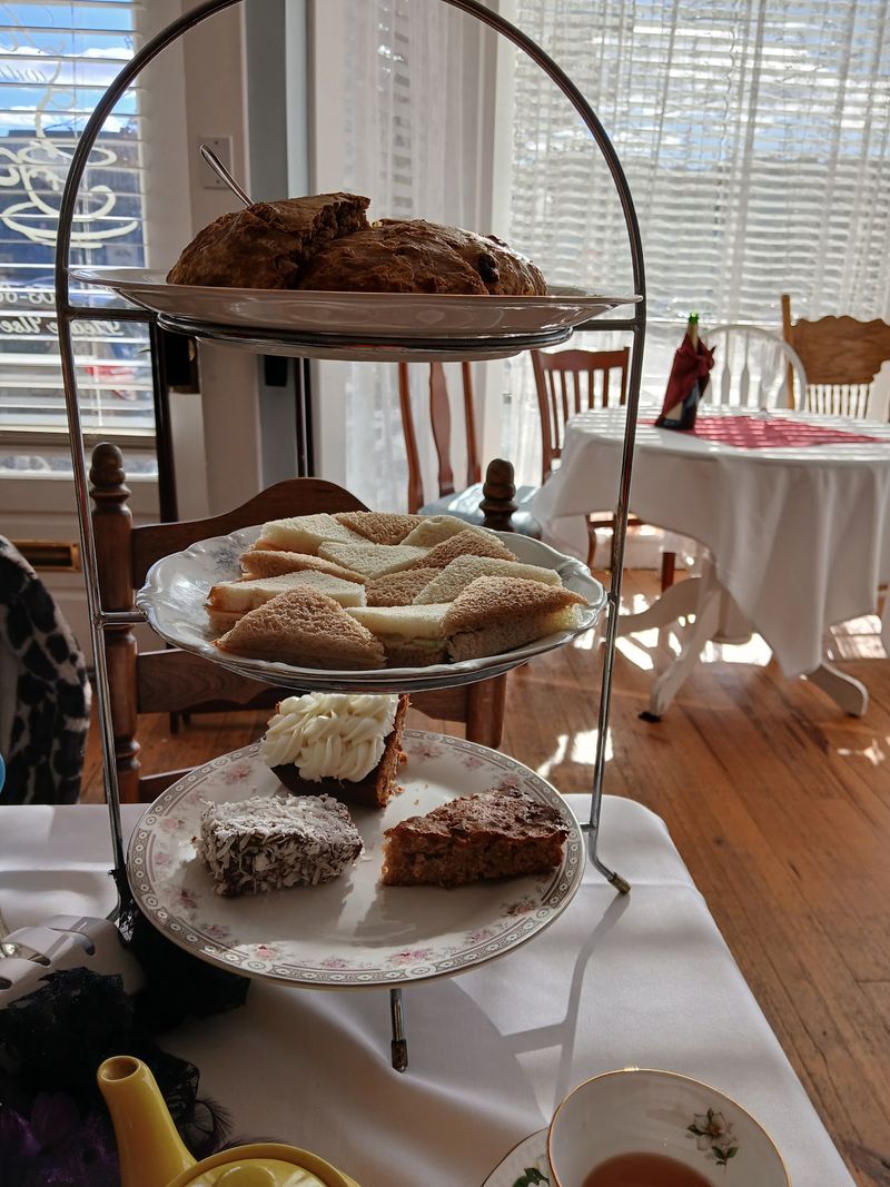 Tea With Tracy, Seymour