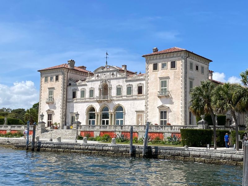 Where the Villa Sits and What It Actually Is